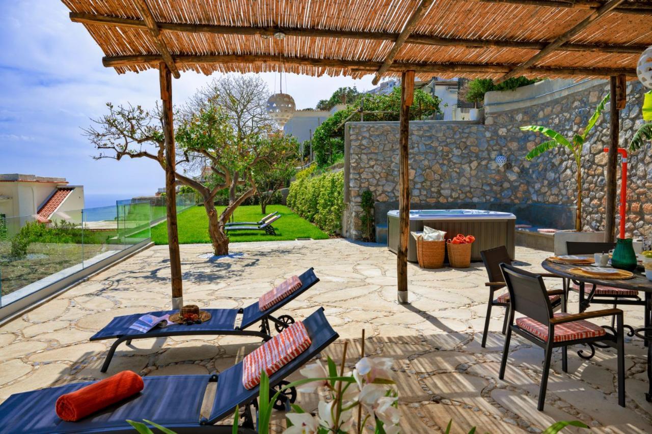 Villa Mimina - Exclusive Villa With Garden, Jacuzzi And Sea View プライアーノ エクステリア 写真