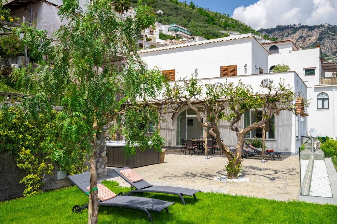 Villa Mimina - Exclusive Villa With Garden, Jacuzzi And Sea View プライアーノ エクステリア 写真